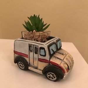 Authentic plant holder